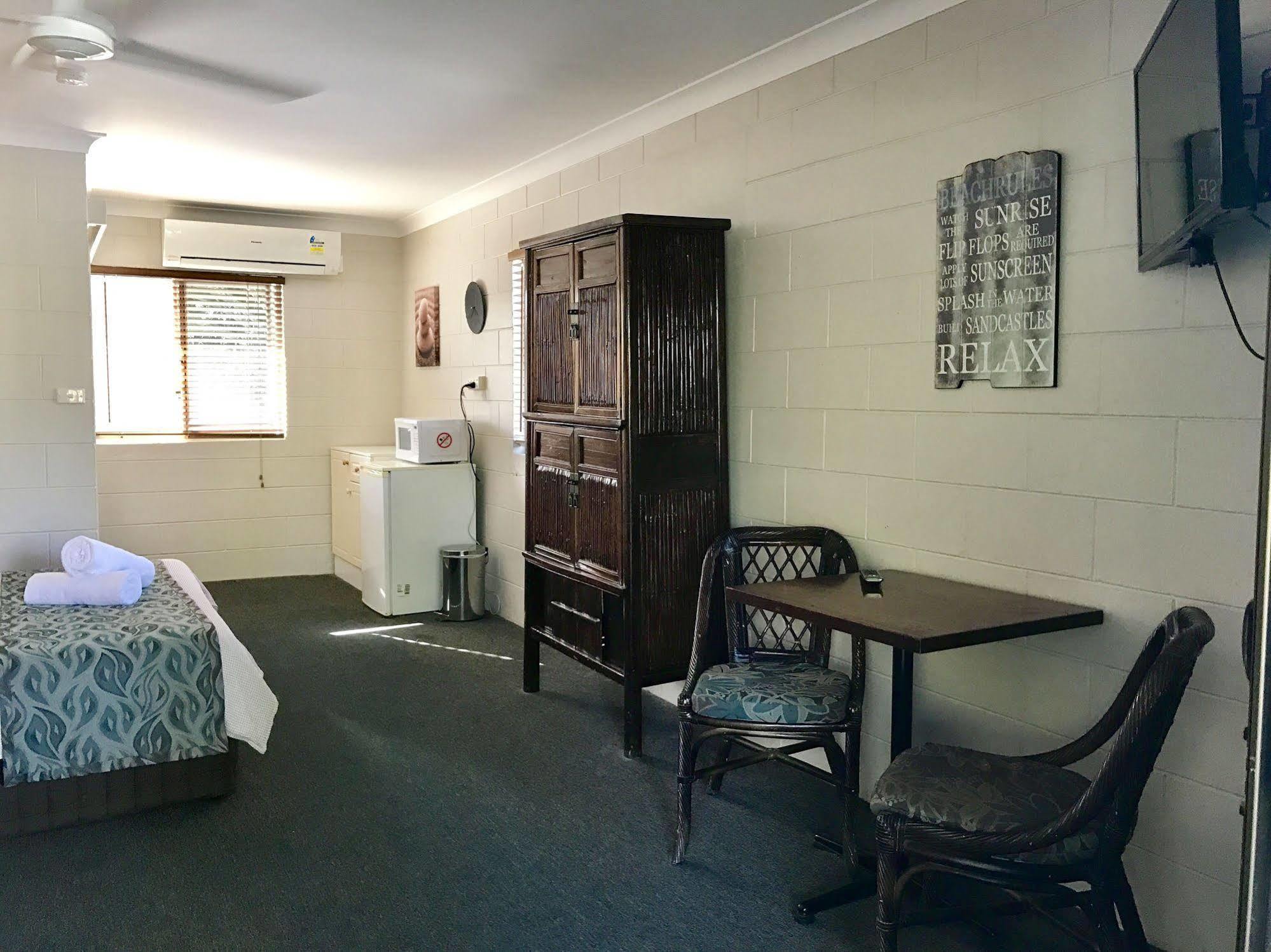 Bramston Beach Motel Dış mekan fotoğraf