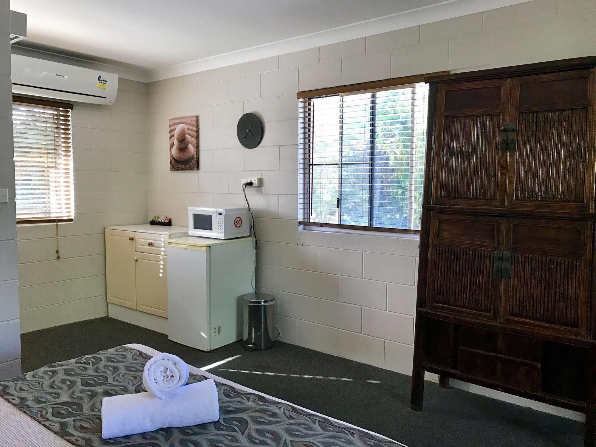 Bramston Beach Motel Dış mekan fotoğraf
