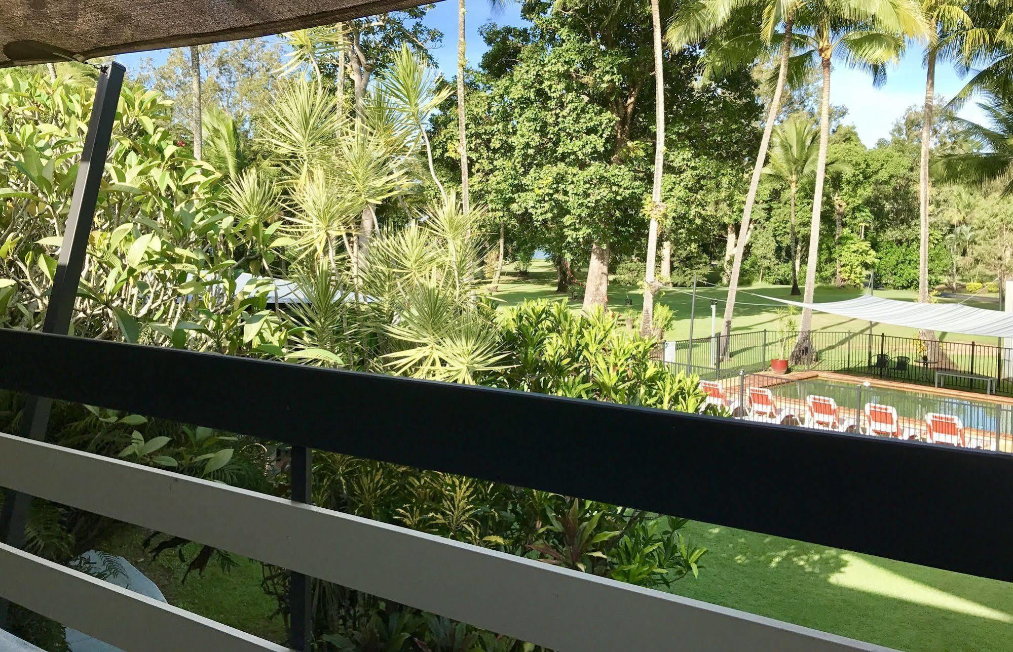 Bramston Beach Motel Dış mekan fotoğraf